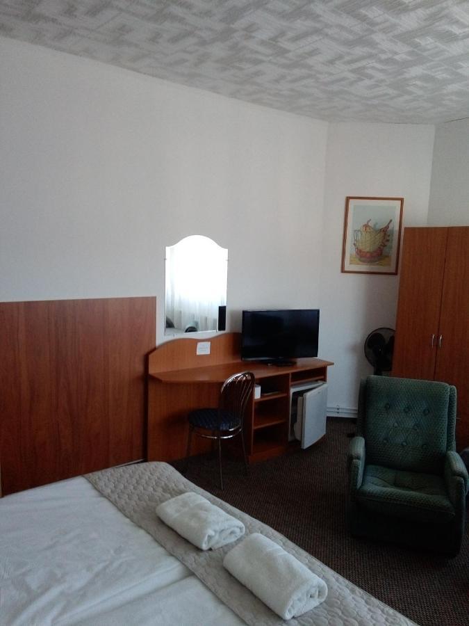 Siesta Vendégház Miskolc Exterior foto